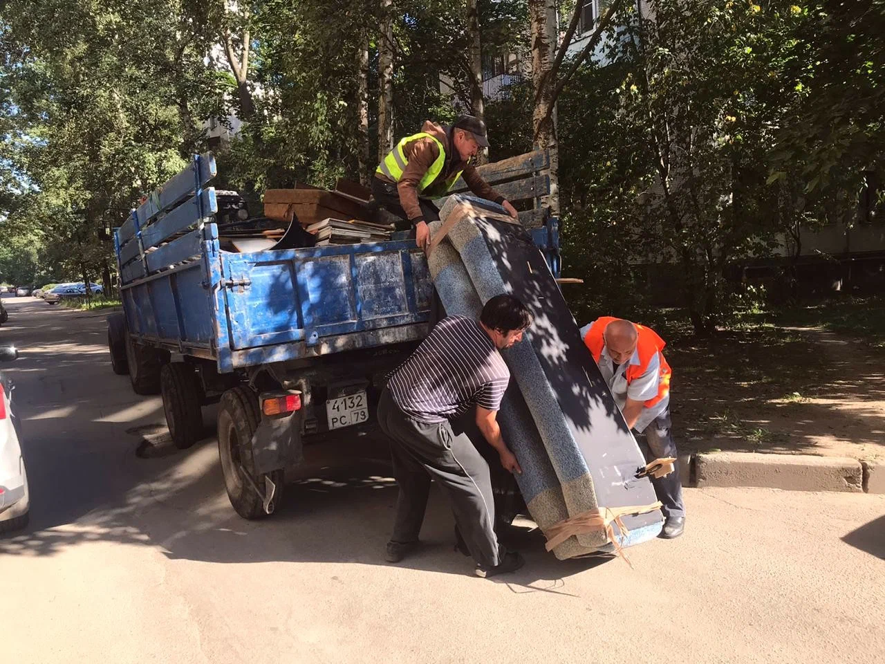 Профессиональный вывоз крупногабаритного мусора в Новом Уренгое в октябре