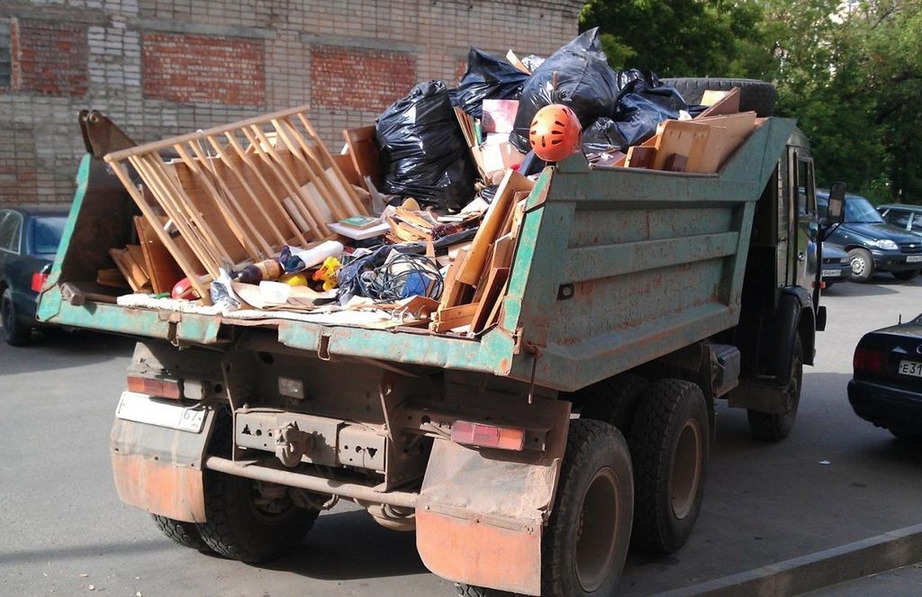 Вывоз мусора из магазина в Новом Уренгое от ПроМусор: услуги, цена от 1820 руб., утилизация отходов