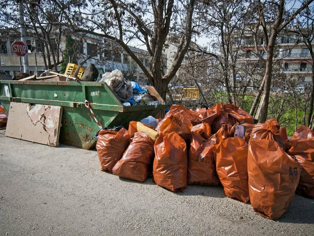 Круглосуточный вывоз мусора в Новом Уренгое в октябре