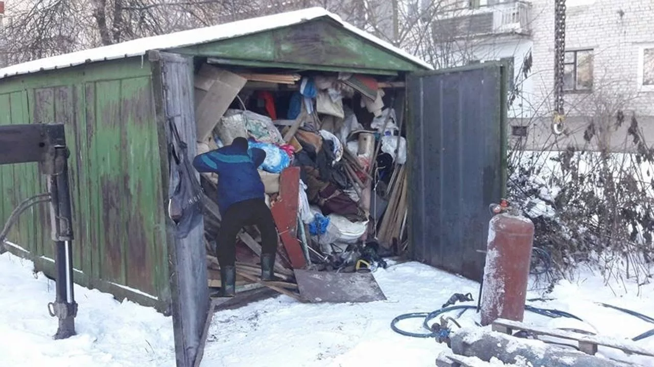 Вывоз мусора из гаража с гарантией чистоты в Новом Уренгое в октябре